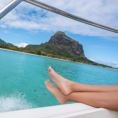 Catamaran Cruise to Ile aux Benitiers