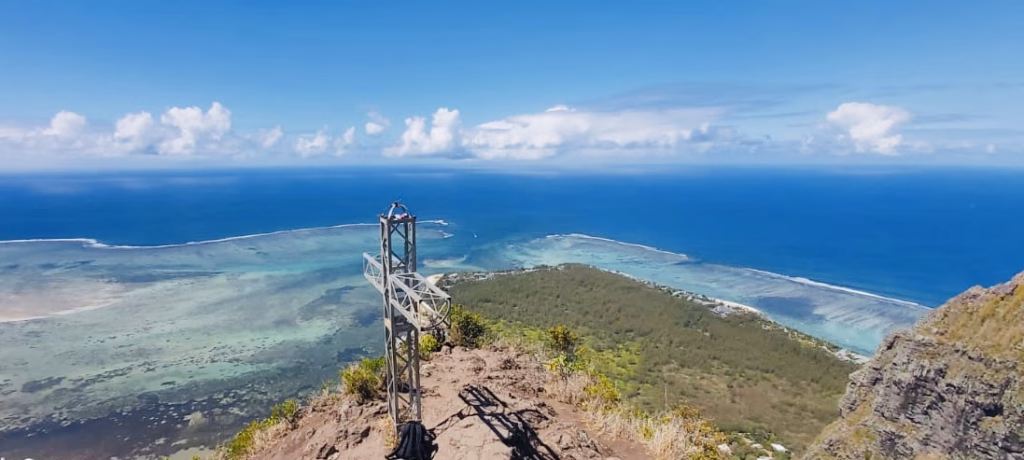 Le Morne Brabant Hiking Guide – Best UNESCO Trail in Mauritius | 556m Summit Adventure