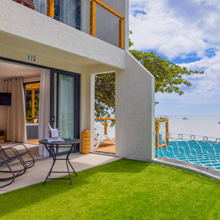 Coral Azur Beach Resort